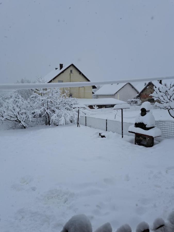 Lucija Lovinac (Lika-Senj) Exterior foto