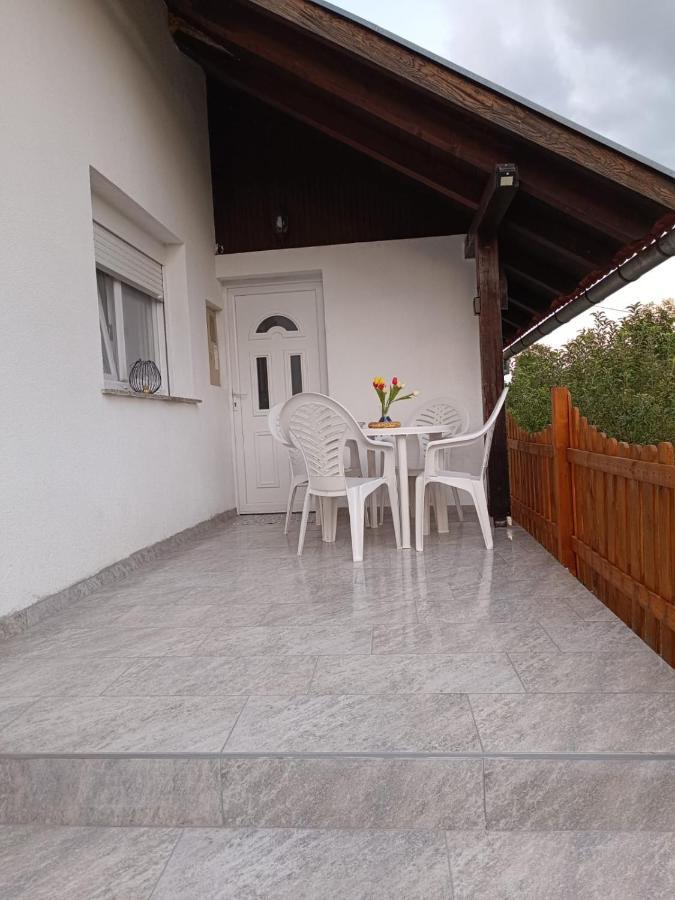 Lucija Lovinac (Lika-Senj) Exterior foto