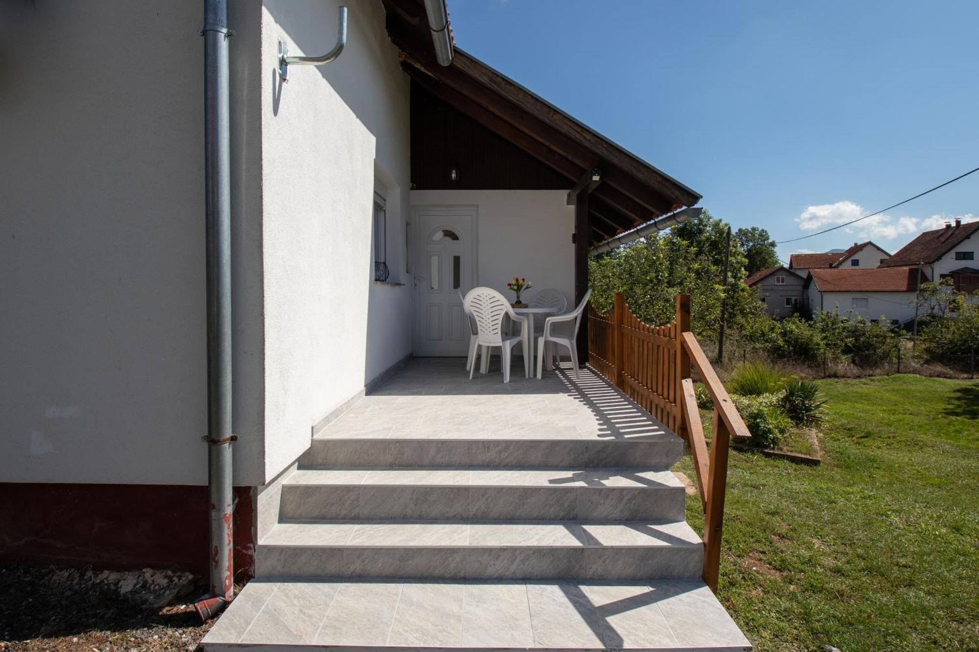 Lucija Lovinac (Lika-Senj) Exterior foto